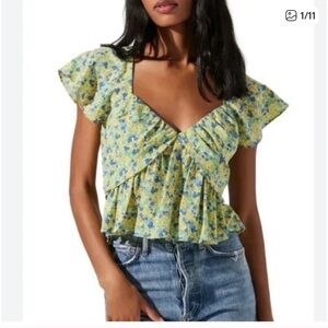 NWT ASTR the Label Blue Yellow Floral Print Flutter Sleeve Peplum Top Size S